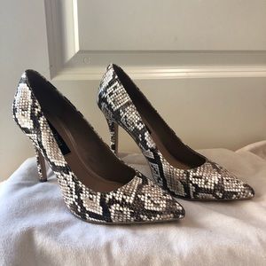 WHBM Snake print heels